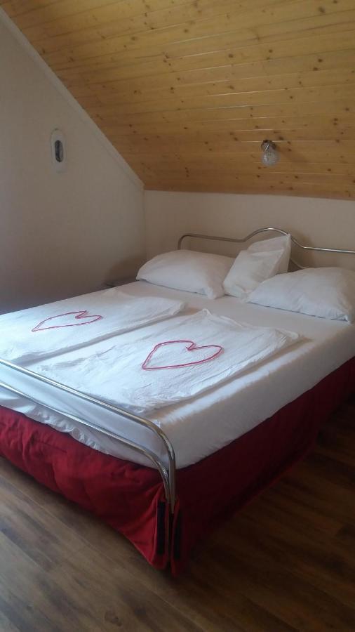 Vakacio Apartman Balatonalmádi Buitenkant foto