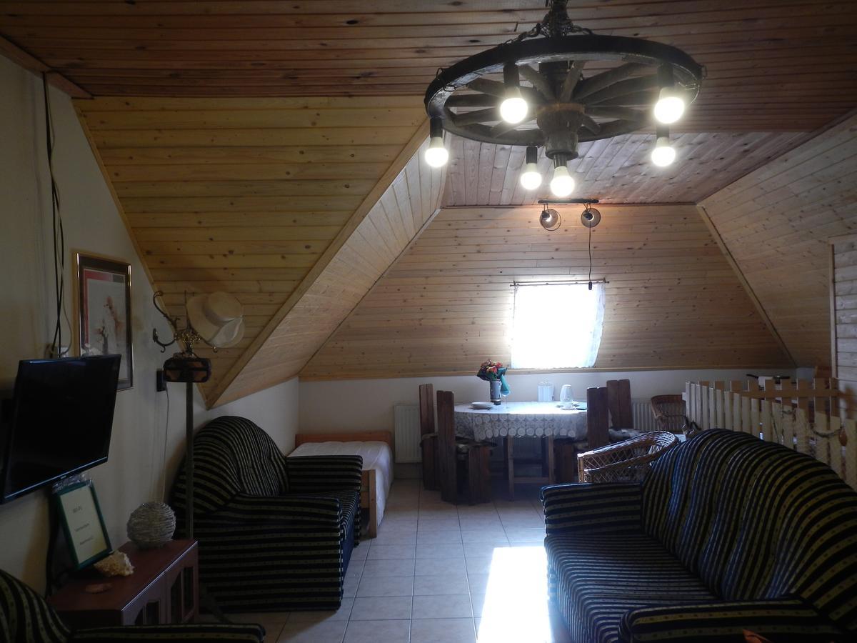 Vakacio Apartman Balatonalmádi Buitenkant foto